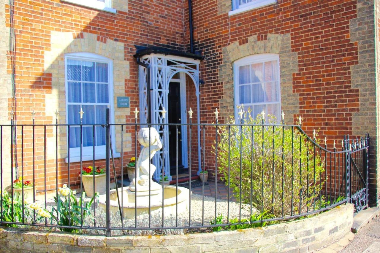 فيلا Seaside Luxury House On The Suffolk Coast ساكسموندهام المظهر الخارجي الصورة